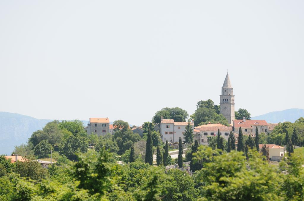 Holiday Homes Poli Svetega Antona Gračišće Kültér fotó